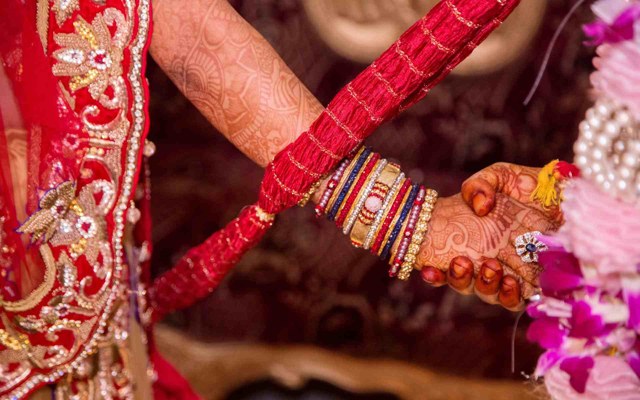 Steps to eradicate dowry tradition from society